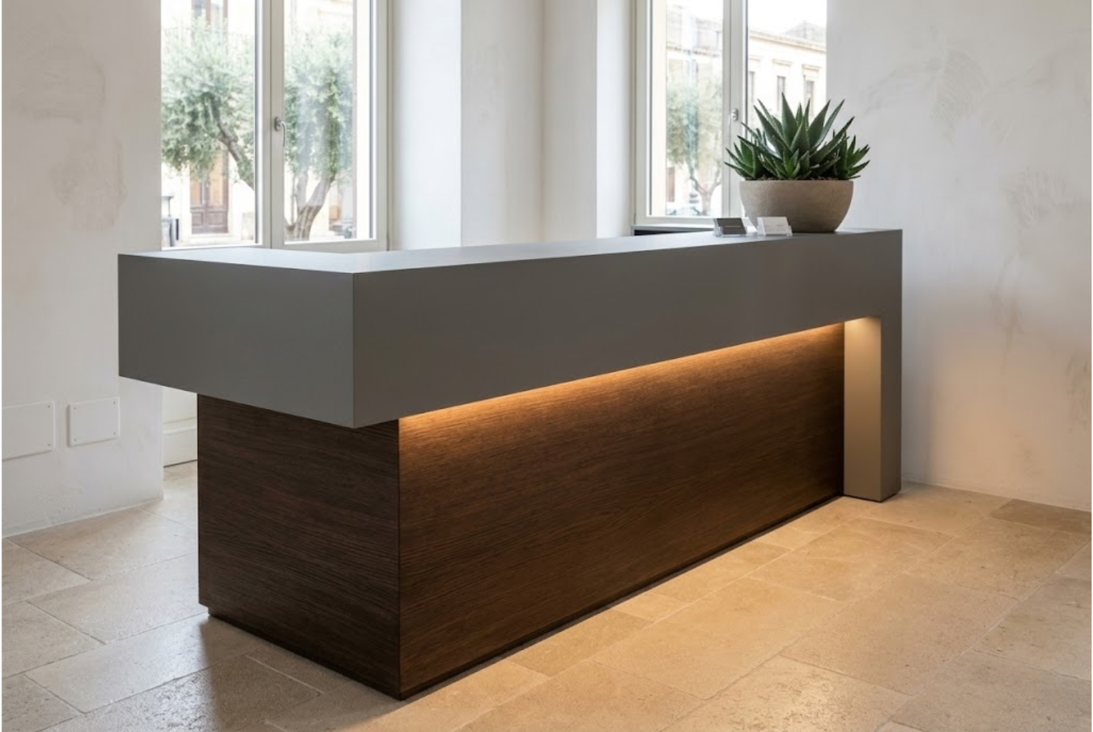 Banco reception su misura in Fenix grigio e rovere scuro per ufficio professionale a Messina